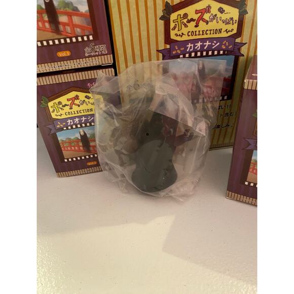 Spirited Away No Face Kaonashi Blind Box No. 4 Furimuki - Picture 3 of 5